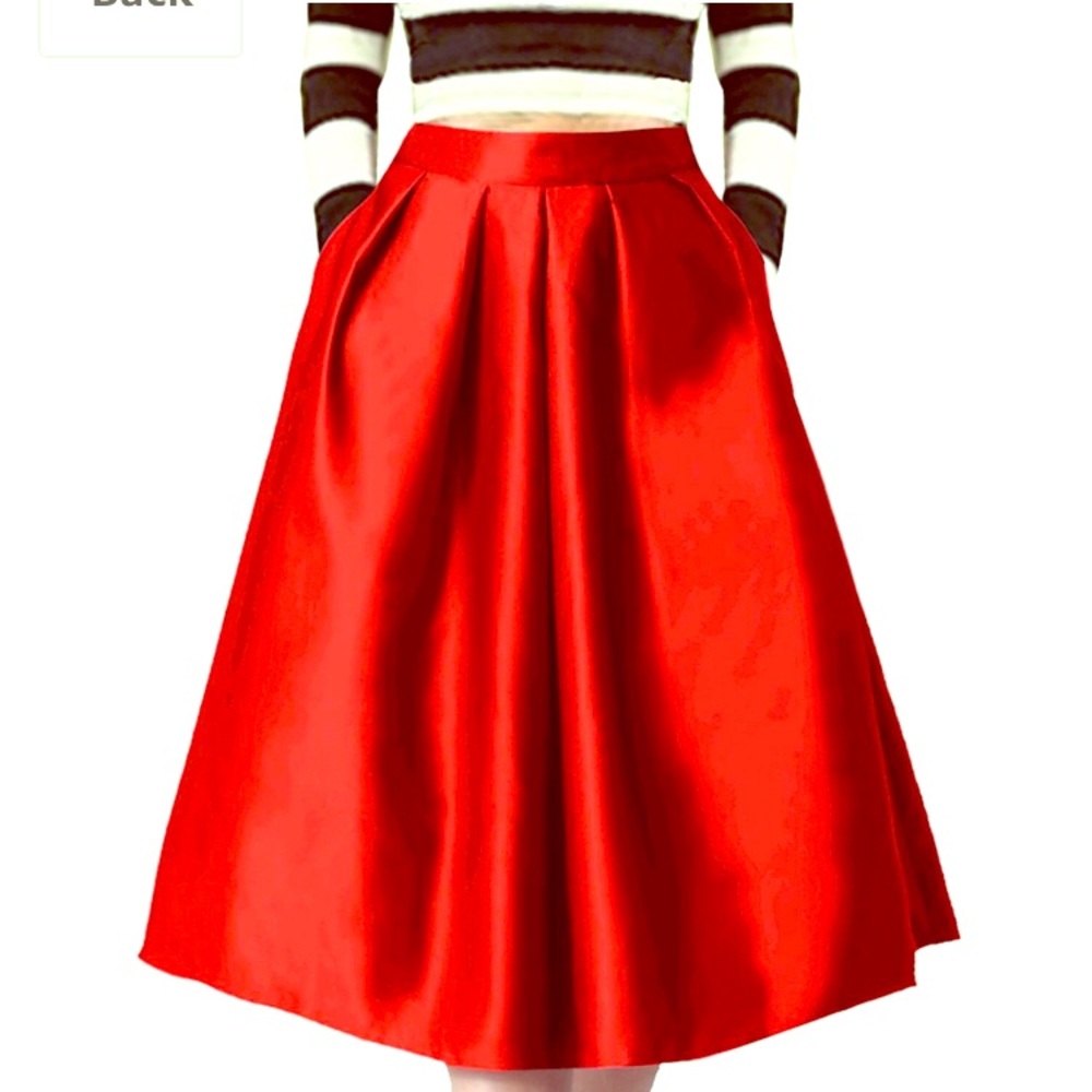 High waisted red pleated skirt with pockets